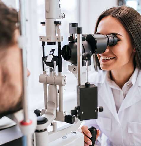 Ophthalmologist in Mukundapur